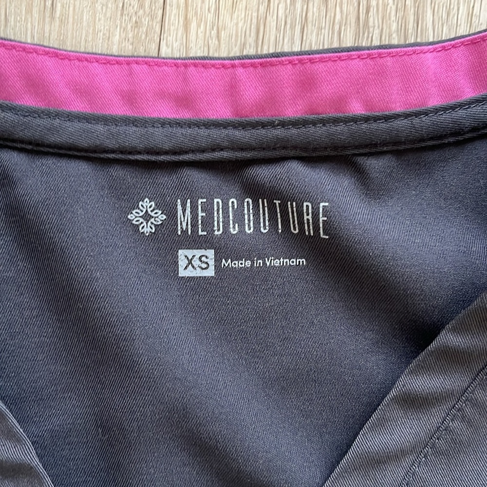 Med couture scrubs set! - Picture 3 of 10